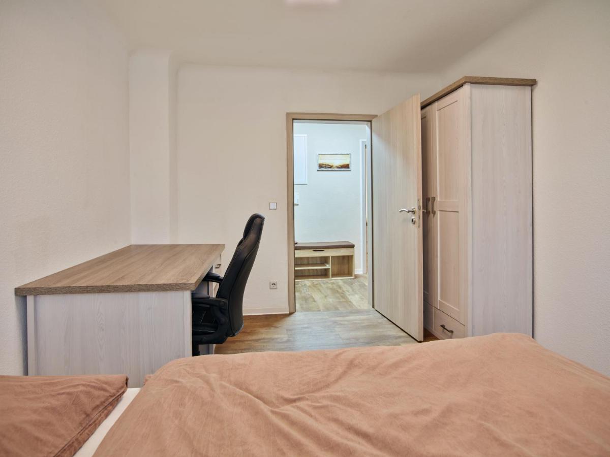 Gaeste- Und Ferienwohnung In Der Sportstadt Riesa Luaran gambar