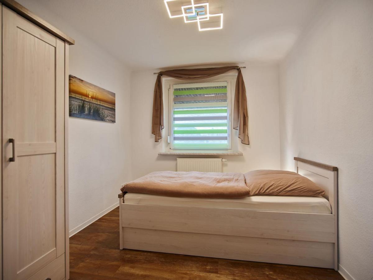 Gaeste- Und Ferienwohnung In Der Sportstadt Riesa Luaran gambar